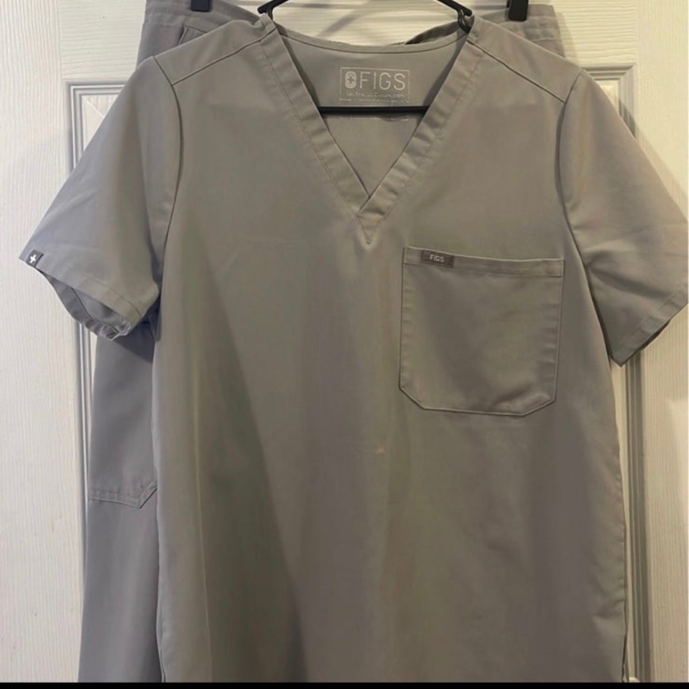 Figs scrubs set medium